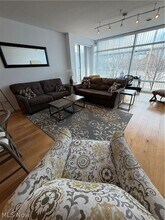 1237 Washington Ave, Unit 412 in Cleveland, OH - Building Photo - Building Photo