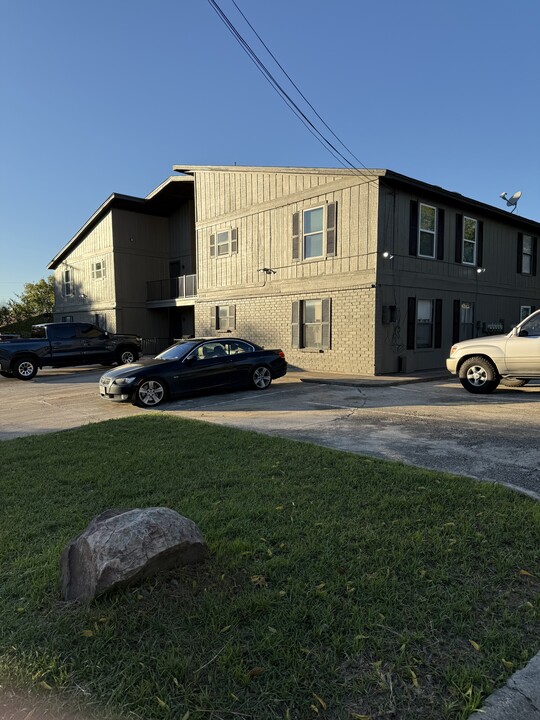 The Eighth Apartments in Lake Worth, TX - Building Photo