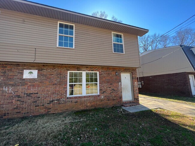 447 30th Pl in Tuscaloosa, AL - Building Photo - Building Photo