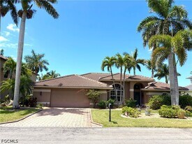 15100 Whimbrel Ct in Ft. Myers, FL - Building Photo