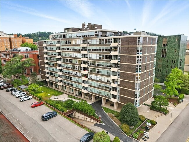 552 N Neville St, Unit 36 in Pittsburgh, PA - Building Photo - Building Photo