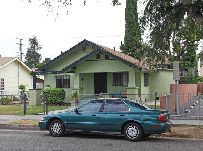 6336 Seville Ave in Huntington Park, CA - Building Photo - Building Photo