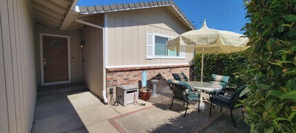 4660 Memory Ln in Redding, CA - Building Photo - Building Photo