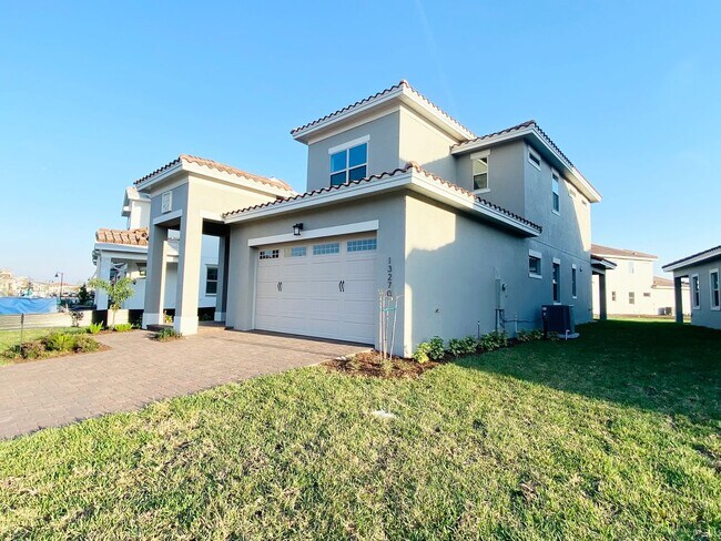 13270 Bromborough Dr in Orlando, FL - Building Photo - Building Photo