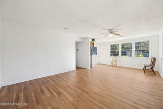 253 Santa Barbara St in Jacksonville, FL - Building Photo - Building Photo