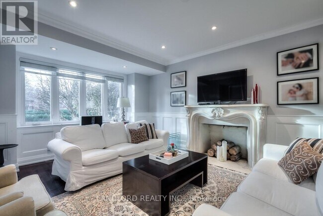property at 525 Russell Hill Rd