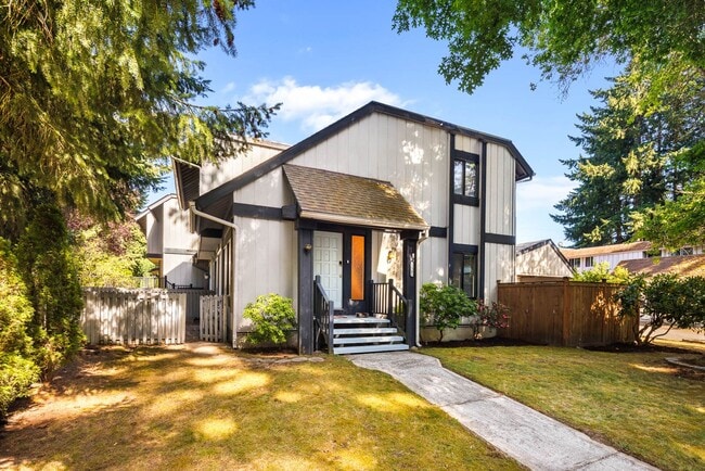 12301 NE 149th St in Kirkland, WA - Building Photo - Building Photo