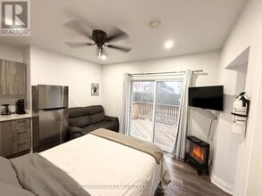 4701 River Rd in Niagara Falls, ON - Foto de edificio - Building Photo