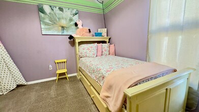 562 SE Walters Terrace in Port St. Lucie, FL - Building Photo - Building Photo