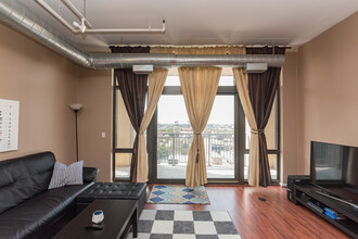 212 E Cullerton St, Unit 1207 in Chicago, IL - Foto de edificio - Building Photo