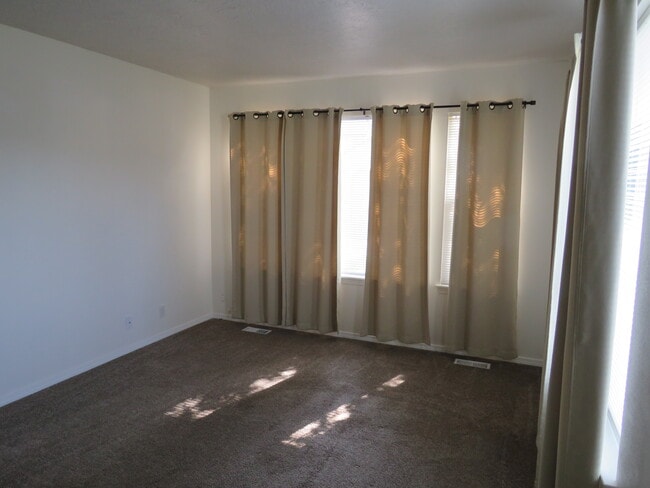 2112 S Longmont Ave in Boise, ID - Building Photo - Building Photo