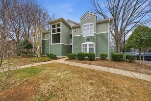 1201 Westview Ln in Raleigh, NC - Building Photo