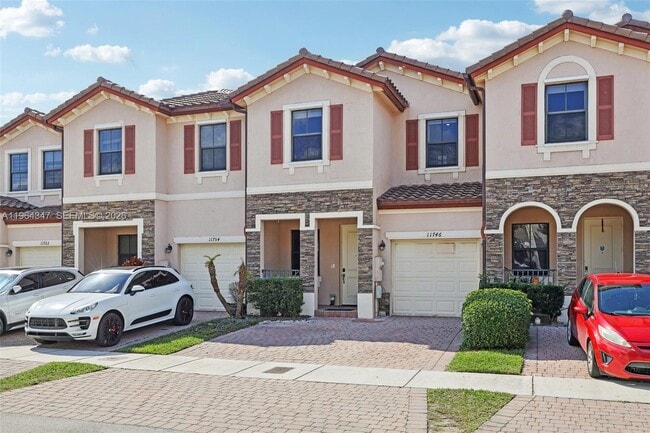 11746 SW 151 Ave in Miami, FL - Building Photo - Building Photo