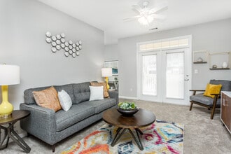 Legacy North Pointe Apartments in Raleigh, NC - Foto de edificio - Building Photo