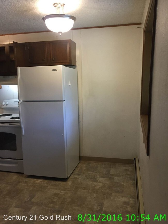 2641 Steese Hwy in Fairbanks, AK - Building Photo - Building Photo