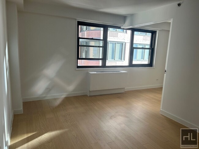 East 39th Street, Unit 19A in New York, NY - Foto de edificio - Building Photo