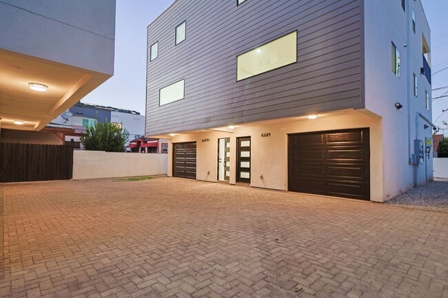 4649 Pickford St in Los Angeles, CA - Building Photo - Building Photo