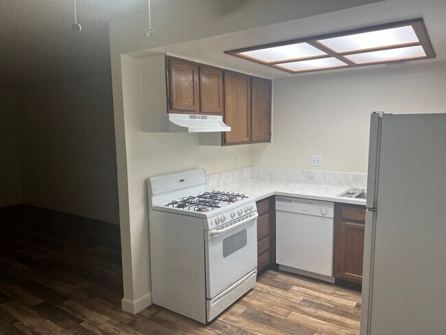 5159 Caliente St in Las Vegas, NV - Building Photo - Building Photo