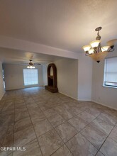 5236 Roger Maris Dr in El Paso, TX - Building Photo - Building Photo