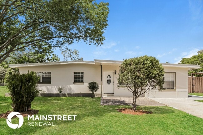 property at 451 E 6th St