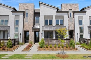 19730 Curved Steel Dr in Cypress, TX - Building Photo