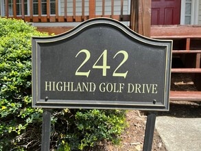242 Highland Golf Dr in Flat Rock, NC - Building Photo - Building Photo