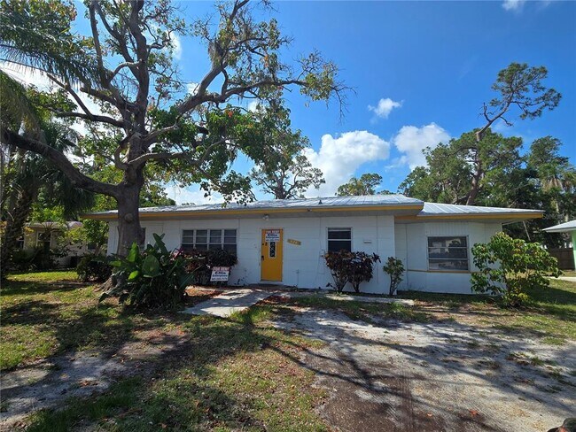 property at 926 46th St