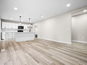 305 N Pike Ave in Bolivar, MO - Building Photo - Building Photo