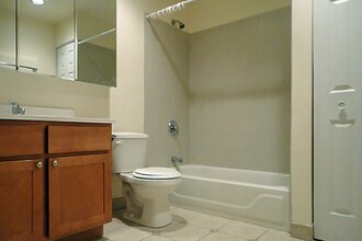 3820 N Sheffield Ave, Unit 1 in Chicago, IL - Building Photo - Building Photo