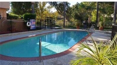 4265 Las Virgenes Rd in Calabasas, CA - Building Photo - Building Photo