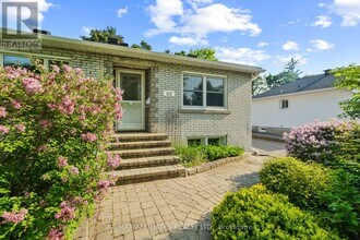 312 Mountbatten Ave in Ottawa, ON - Building Photo - Building Photo