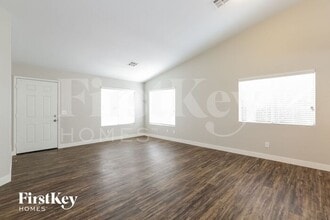 419 Drake St in Henderson, NV - Building Photo - Building Photo