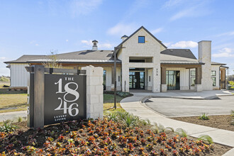 The 1846 in Fredericksburg, TX - Foto de edificio - Building Photo