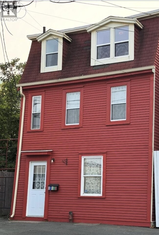 property at 3 Barnes Pl