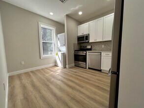 115 Carteret Ave in Jersey City, NJ - Building Photo - Building Photo