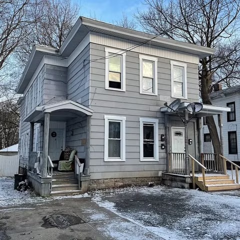 505 Turtle St in Syracuse, NY - Building Photo