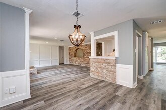 3918 Stillview Dr in Houston, TX - Building Photo - Building Photo