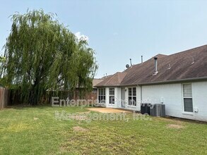 11556 Milton Meadows Dr in Arlington, TN - Building Photo - Building Photo