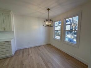 28 Park Ln, Unit #1 in Boston, MA - Building Photo - Building Photo