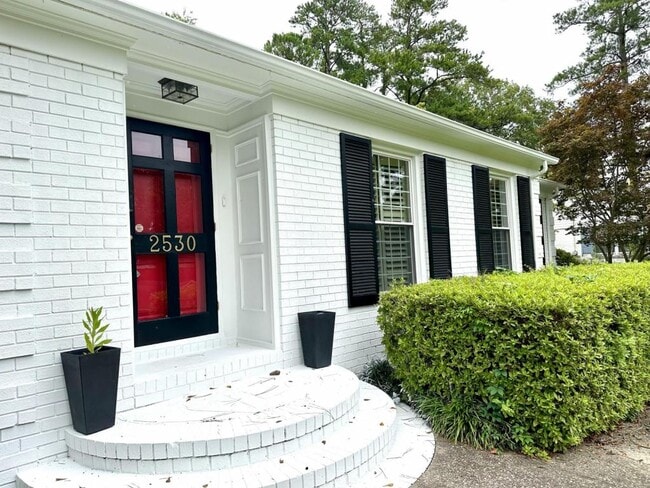 2530 Mirror Lake Dr in Fayetteville, NC - Building Photo - Building Photo