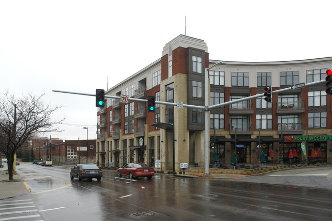 Centercourt Condominiums in Lexington, KY - Building Photo - Building Photo