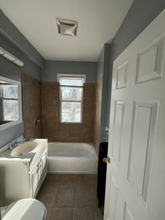 57 Love Ln, Unit 2 in Hartford, CT - Building Photo - Building Photo