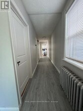 18 Holland Park Ave in Toronto, ON - Building Photo - Building Photo