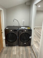 1616 E Harding St in Long Beach, CA - Building Photo - Building Photo