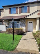 2047 Jason Dr, Unit A in Huntingdon Valley, PA - Building Photo