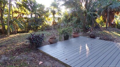 2338 NE Patrician St in Jensen Beach, FL - Building Photo - Building Photo