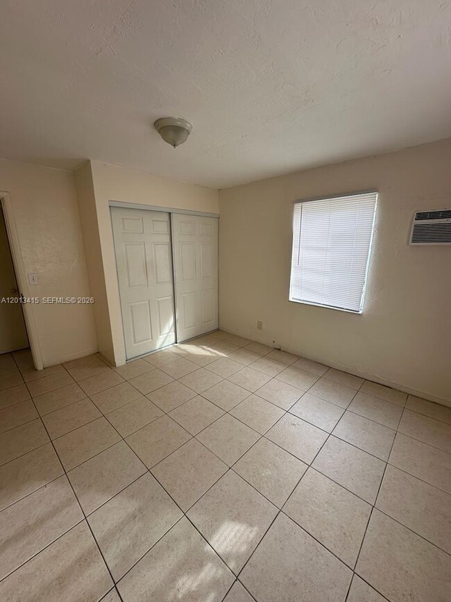 756 NW 5th St in Hallandale Beach, FL - Building Photo - Building Photo