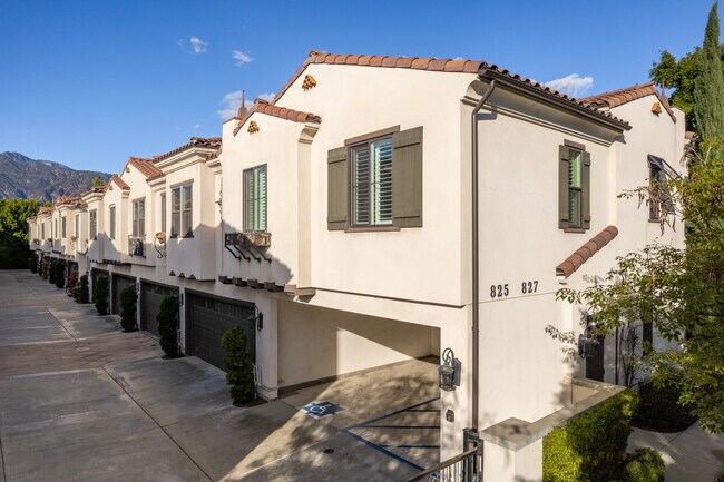 825-831 Arcadia Ave in Arcadia, CA - Foto de edificio - Building Photo