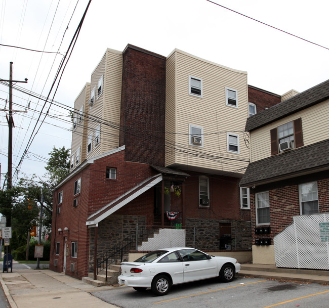 1200 E 9th St in Eddystone, PA - Foto de edificio - Building Photo