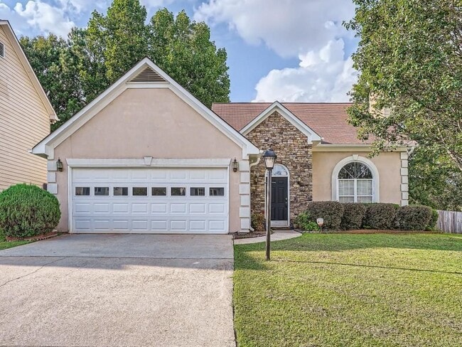 property at 2817 Manor Glen Ln NW